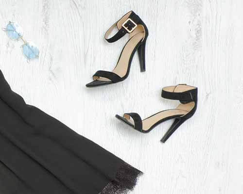 Accessories that go with a little black dress - Perfect Shoes