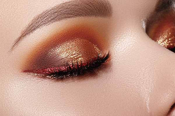 types of eyeshadow looks - Shimmery