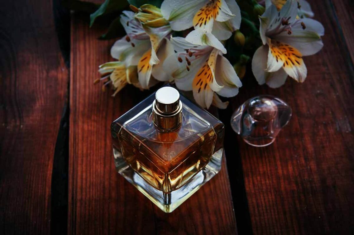 What Ingredients Are in Perfume?