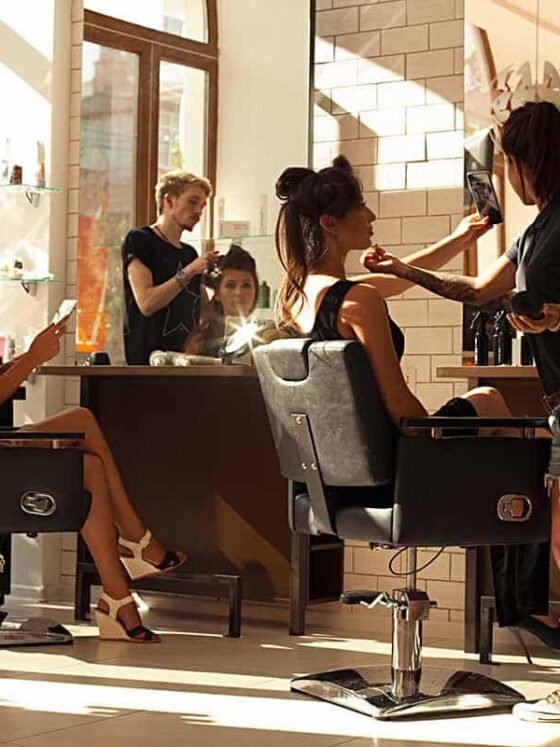 7 Colorful Benefits of Owning Your Own Hair Salon