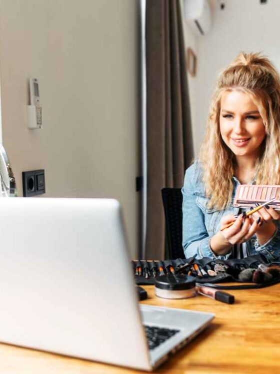10 Tips for Keeping Up With Online Beauty School Courses