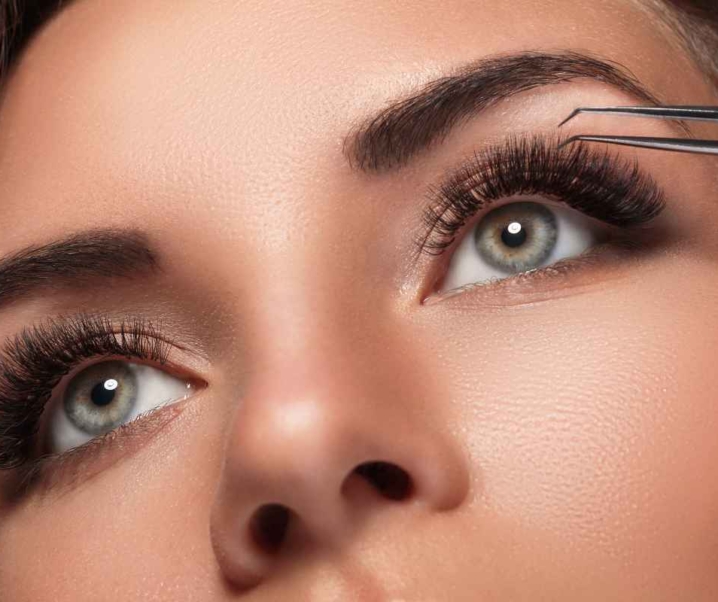 The 3 Best Lash Extension Removal YouTube Videos