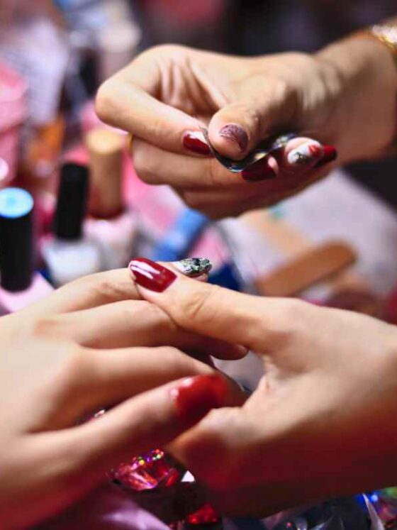 5 Questions to Ask Your Nail Technician