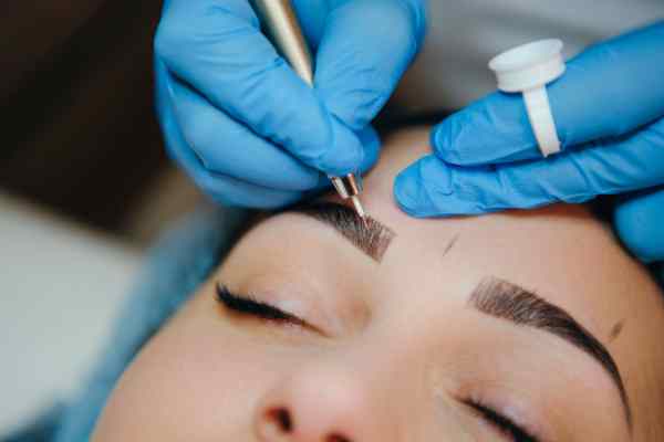 Learn Microblading Online - How can I learn to do Microblading